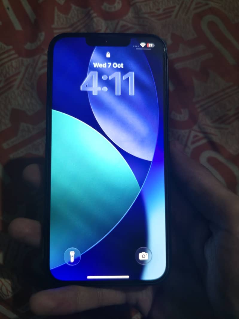 Apple iPhone 13 5