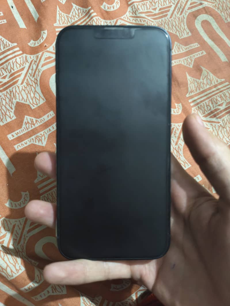 Apple iPhone 13 7
