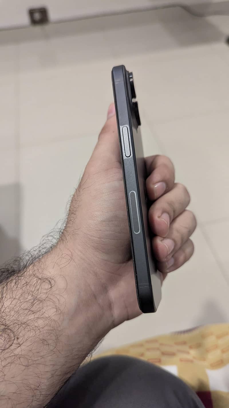 Apple iPhone 15 jv 4