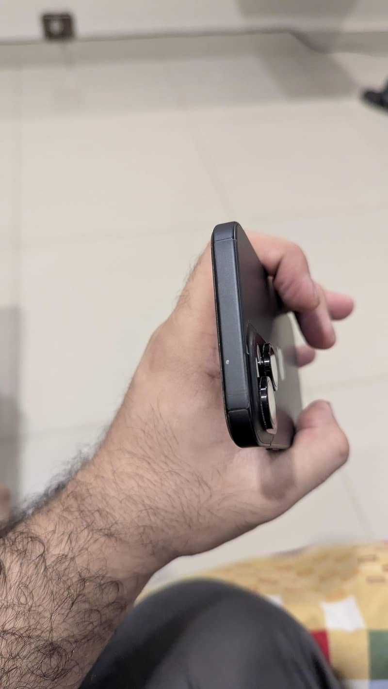 Apple iPhone 15 jv 5