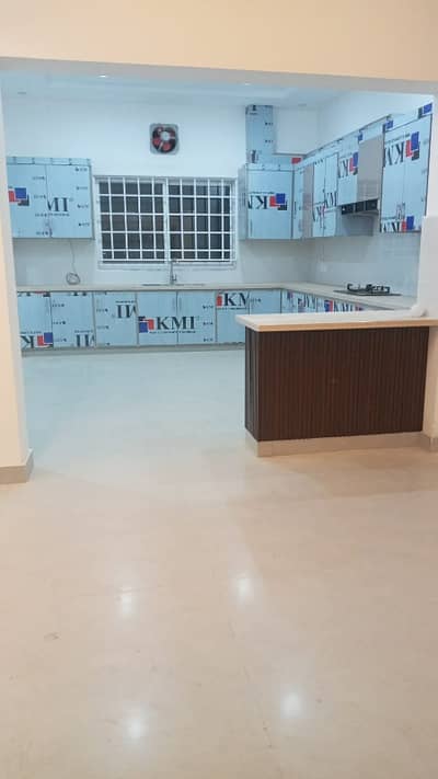 1 Kanal Uper Portion Available For Rent In Multi Garden B-17 Islamabad