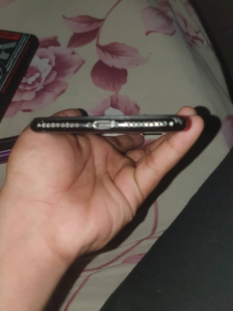 Apple iPhone 7 Plus 3