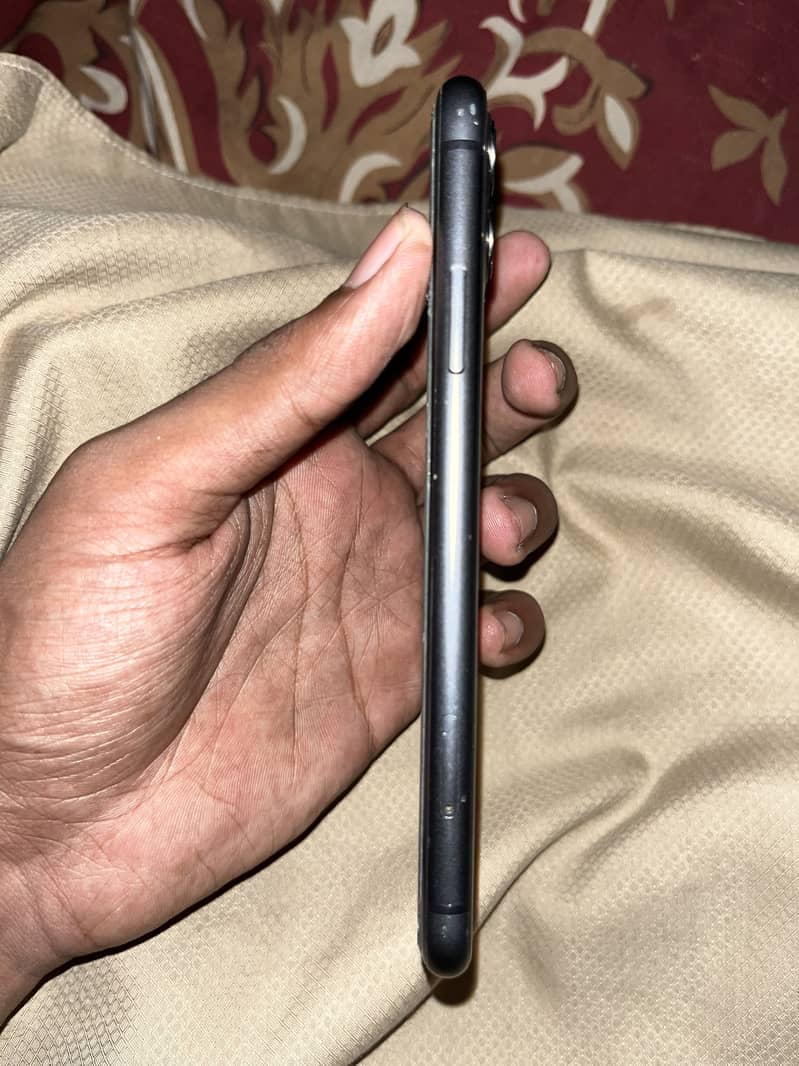 Apple iPhone 11 5