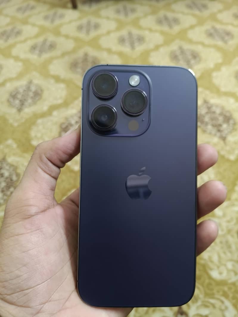 Apple iPhone 14 Pro 0