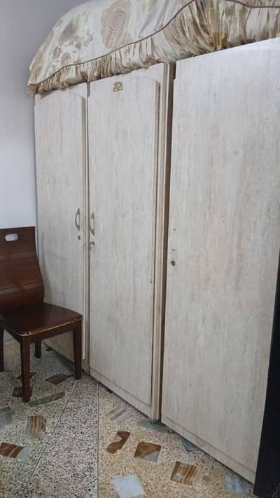 Ful bedroom set with wardrobes