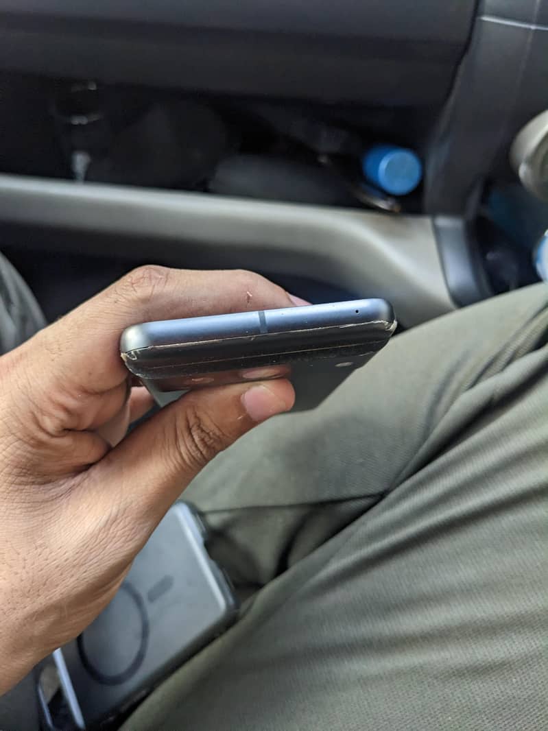 Google Pixel 8 5