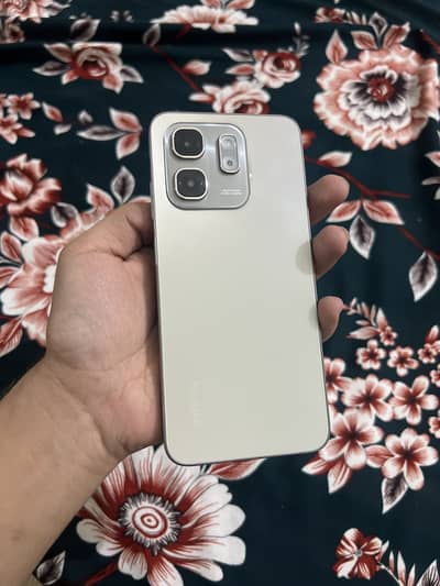 Infinix Hot 50i 6/128GB With Box & Charger PTA OFFICIAL