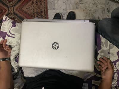 pavilion series laptop urgent sale   16000