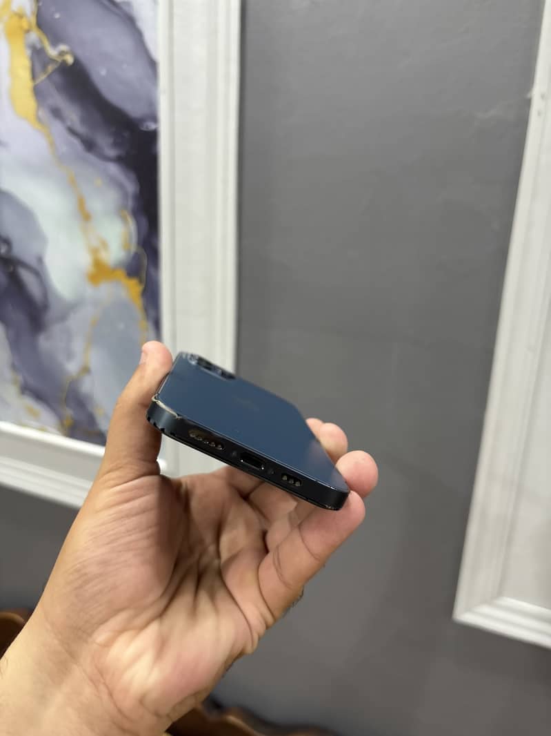 Iphone 12 pro 4