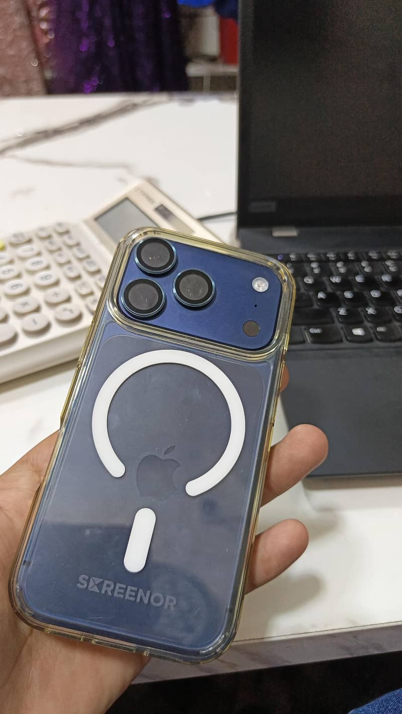 Apple iPhone 17 Pro 0