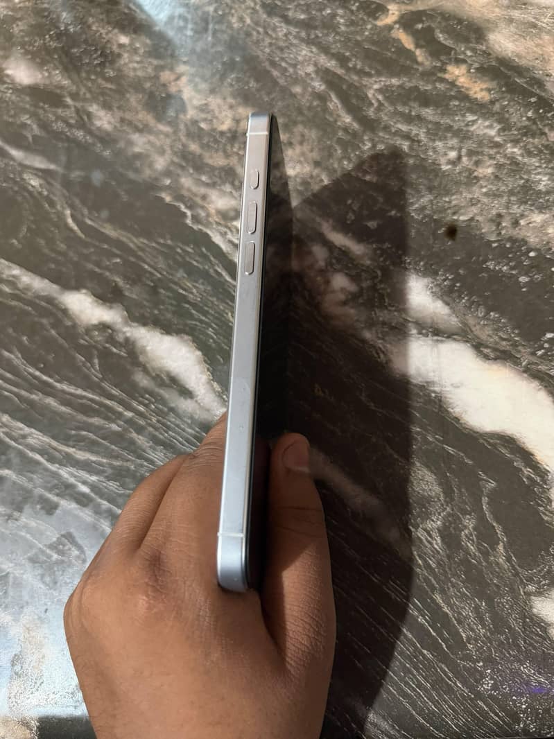 Apple iPhone 16 Pro Max 6