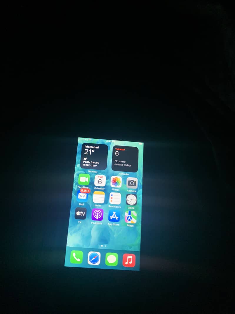 Apple iPhone 7 2
