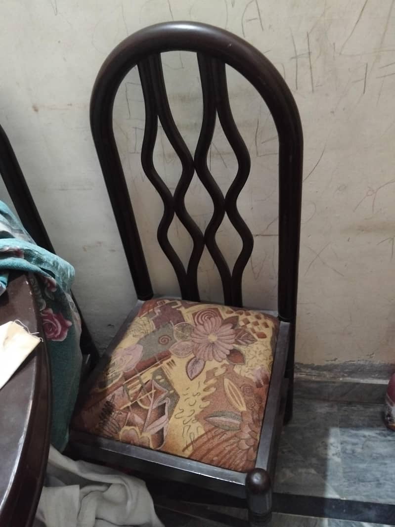 Dining Table with 6 Chairs 3