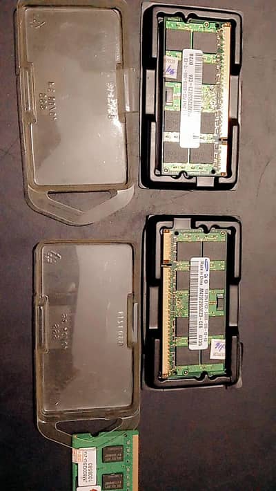 3×ddr Laptop RAM 1GB + 1GB+ 2GB = 4GB