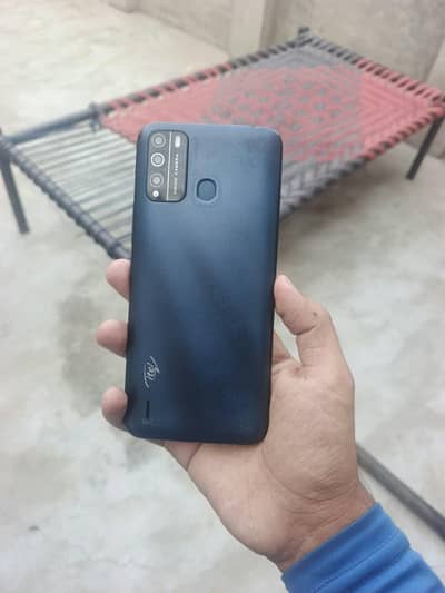 Itel Vision pro 3 32 with box