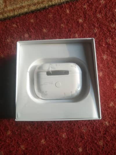 new Airpods pro 2 just 2 days used bilkul ok no fault