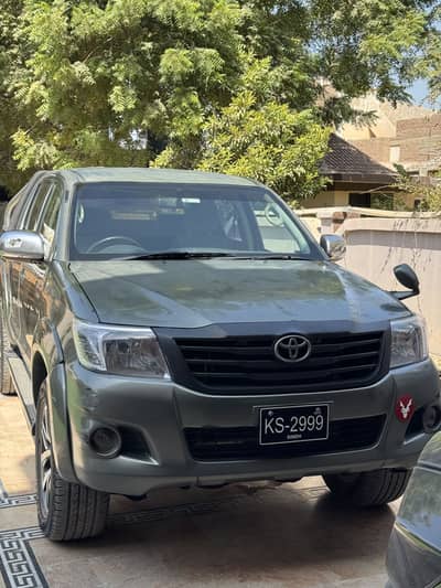 Toyota Hilux 2011