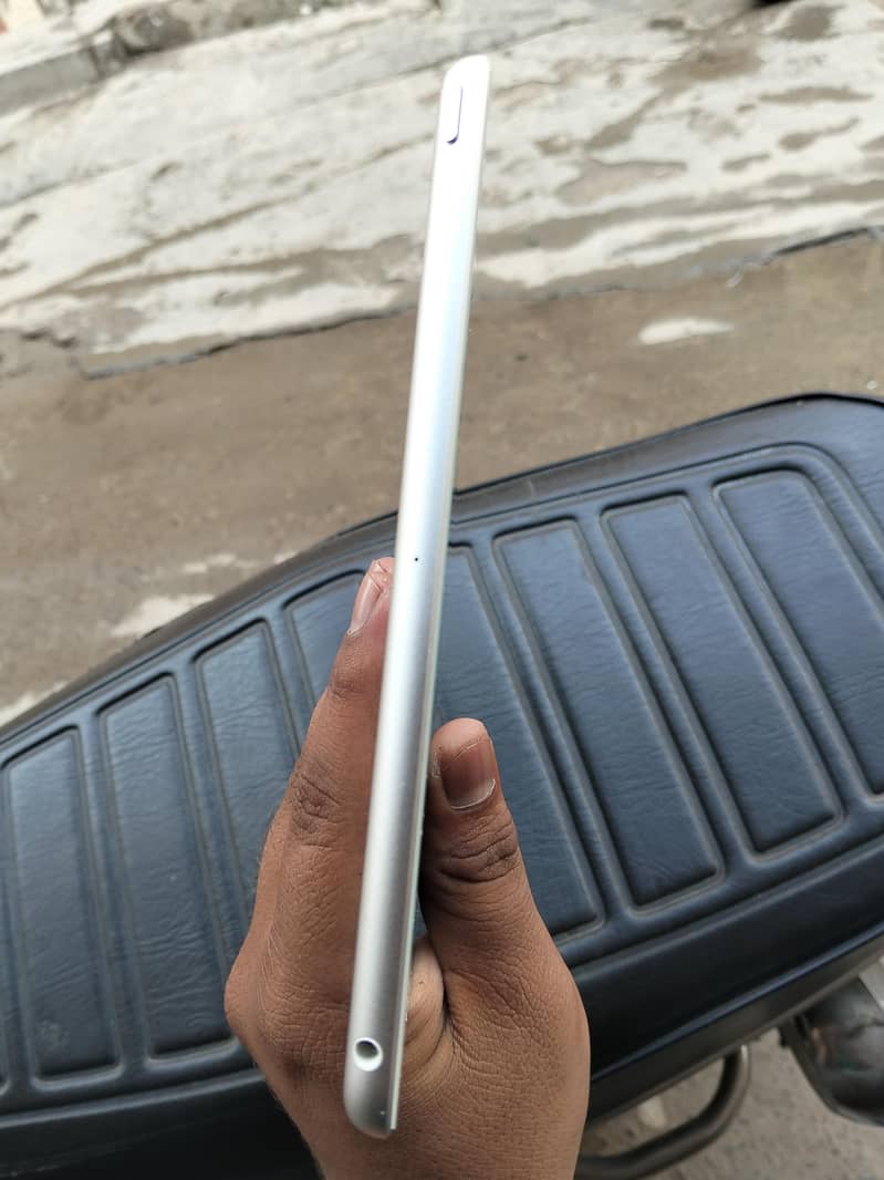 ipad 6th generation 32gb 2