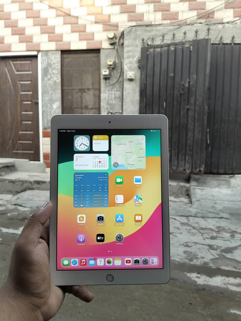 ipad 6th generation 32gb 9
