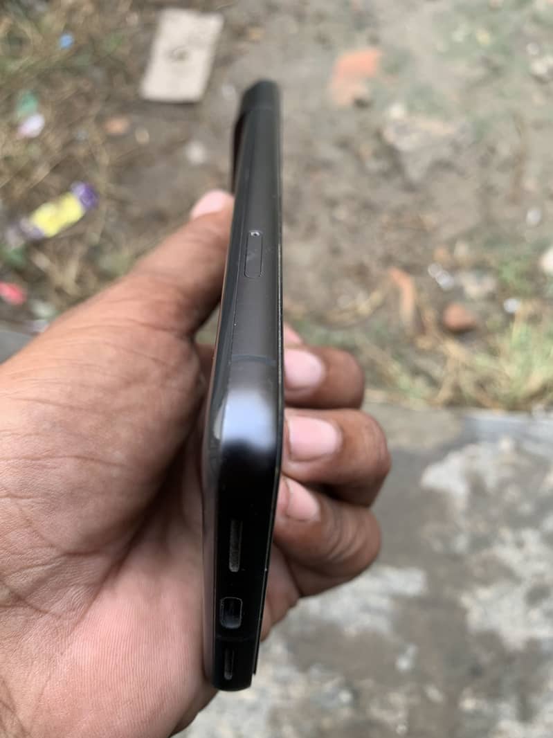 Google Pixel 8 3