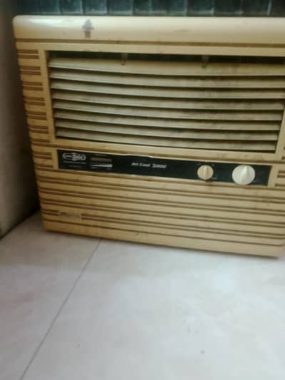 good condition bohat acha cooler hy