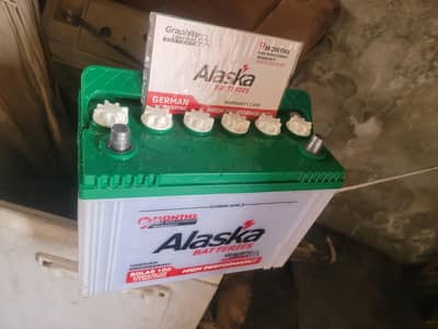 Alaska Batteres 100like new just 3 month us 6 month warrnti