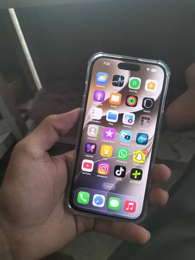 Apple iPhone 15