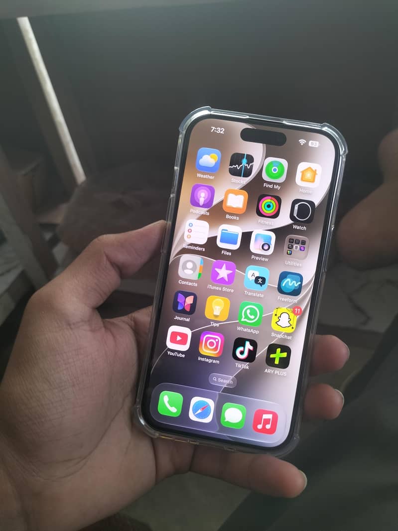 Apple iPhone 15 0