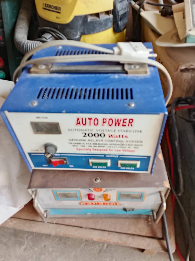 AUTO POWER 2000 Watts Automatic Voltage 1