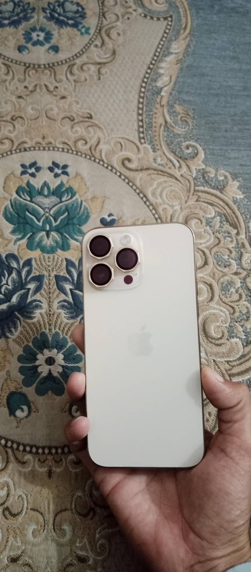 Apple iPhone 14 Pro Max 1