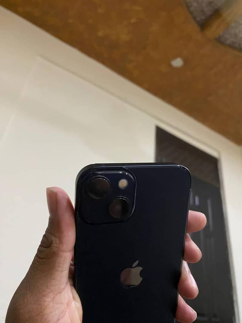 Apple iPhone 13 1