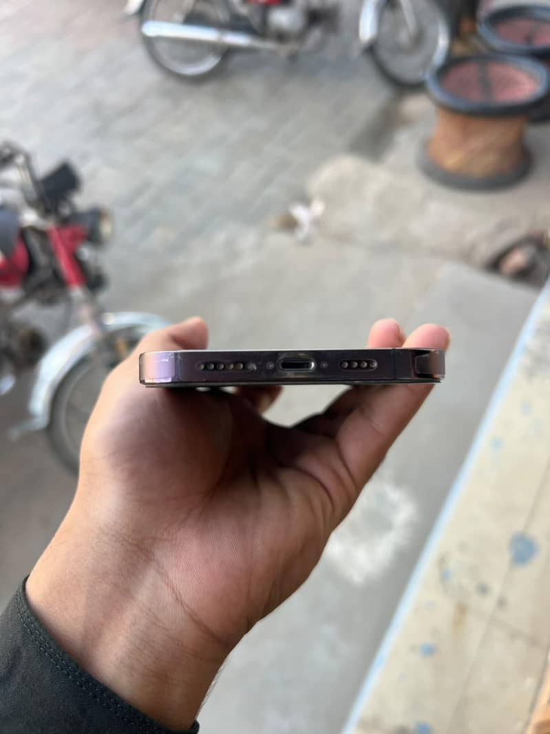 Apple iPhone 14 Pro Max 2