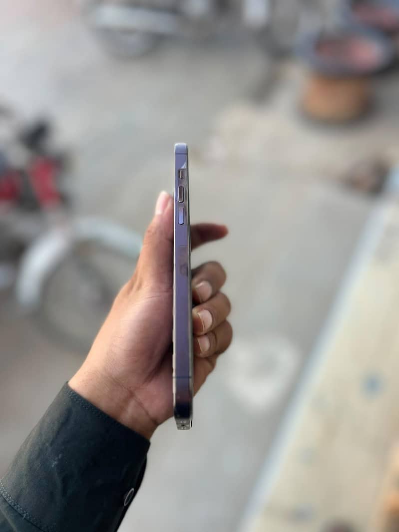 Apple iPhone 14 Pro Max 3
