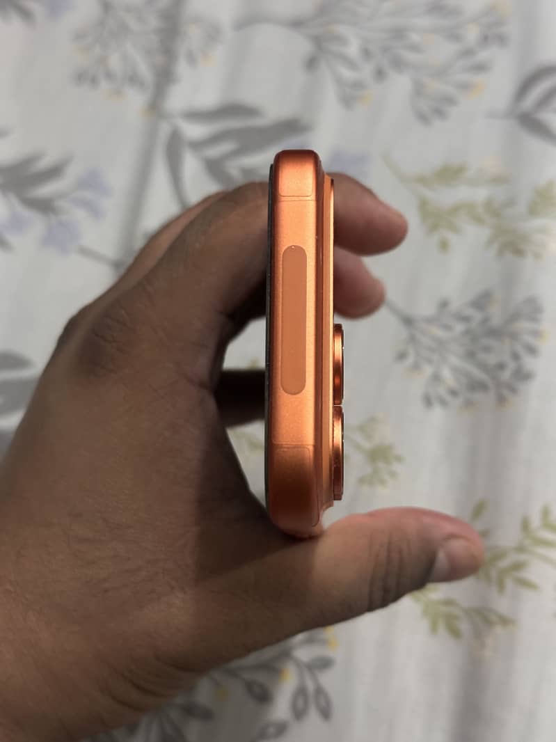 Apple iPhone 17 Pro 4