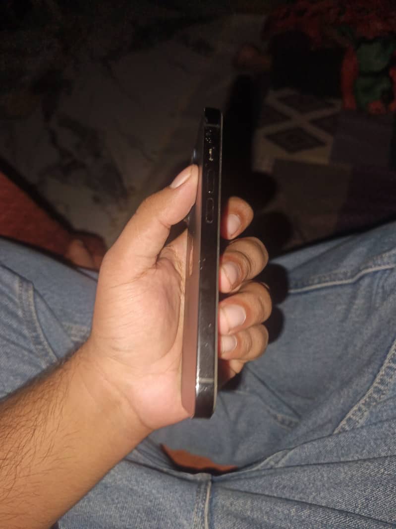 Apple iPhone 14 Pro 3