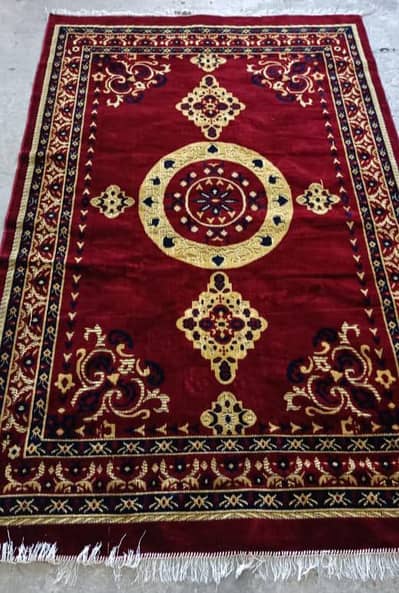 Qaleen Centerpiece
