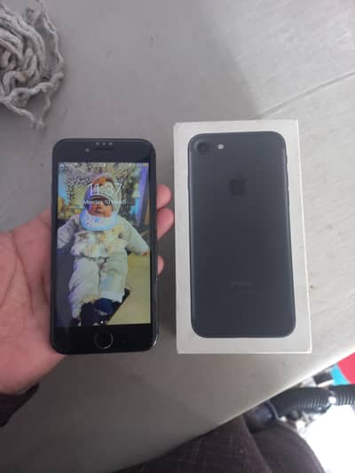 Apple iPhone 7 For sale