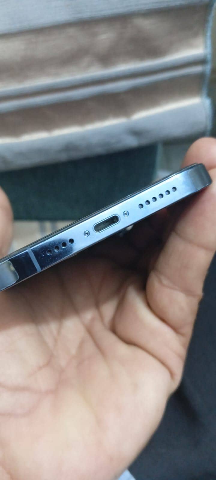 Apple iPhone 13 Pro Max 2