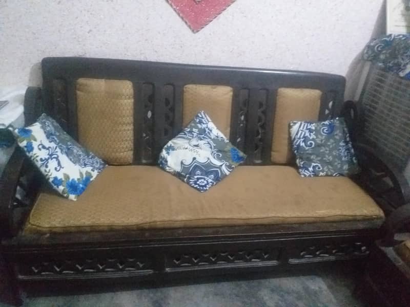 5 seater sofa 0