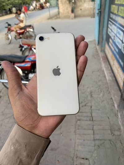 IPhone Se 3 generation |. 128GB|. Bypass