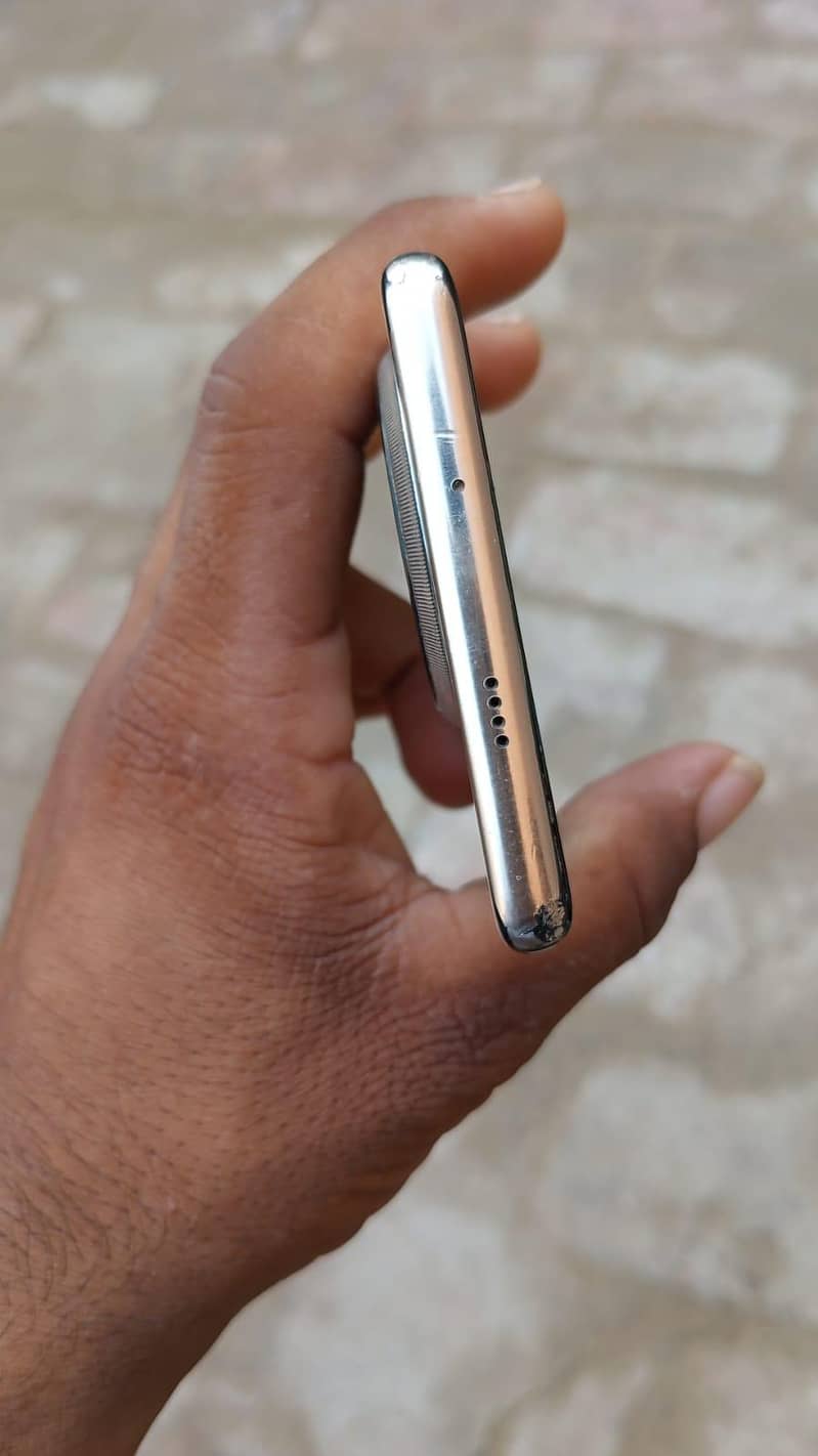 Tecno CAMON 30S 3