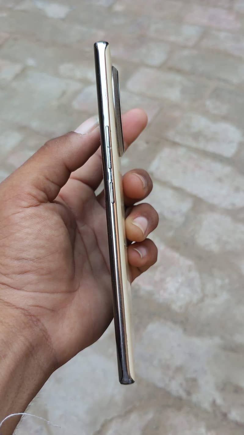 Tecno CAMON 30S 4