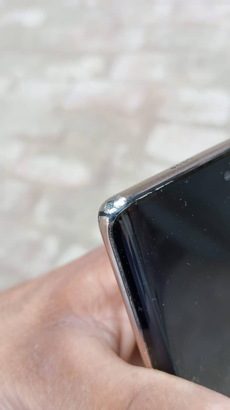 Tecno CAMON 30S 7