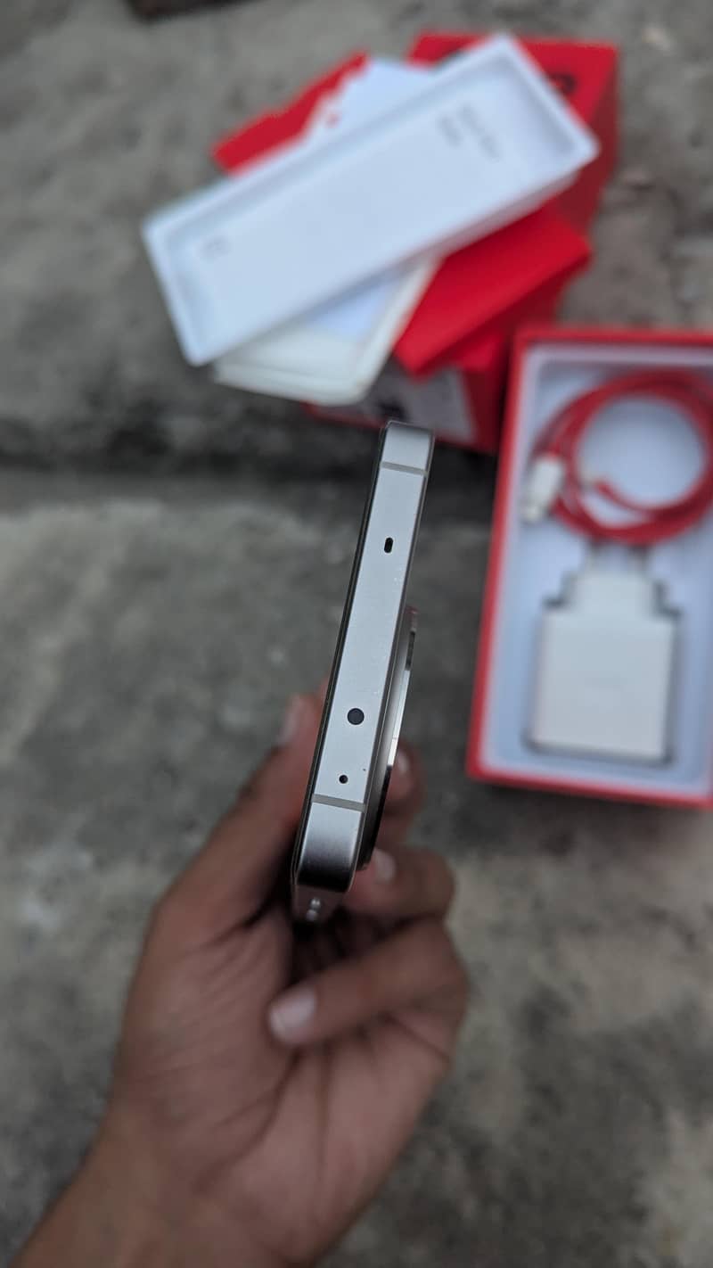 Oneplus 13r ace 5 3