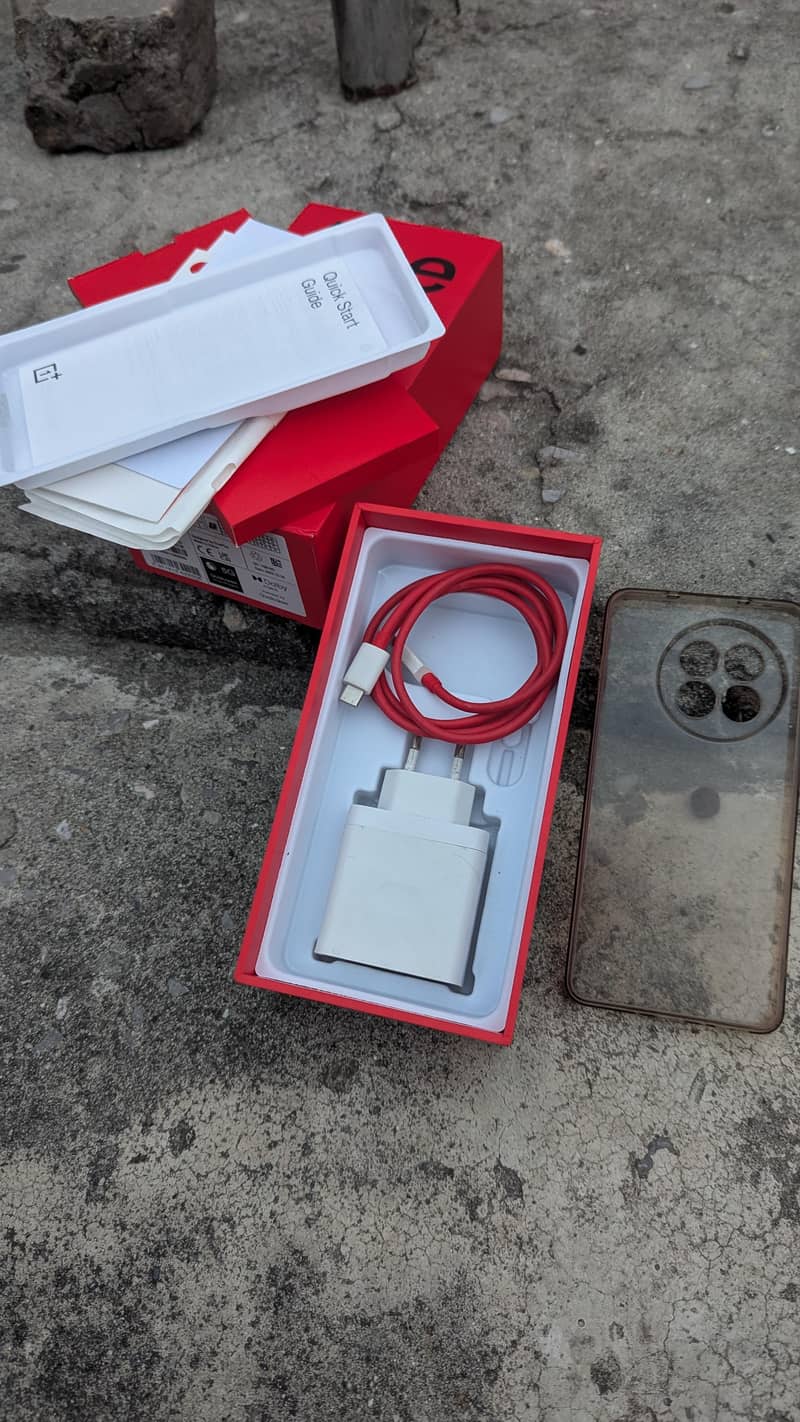 Oneplus 13r ace 5 4