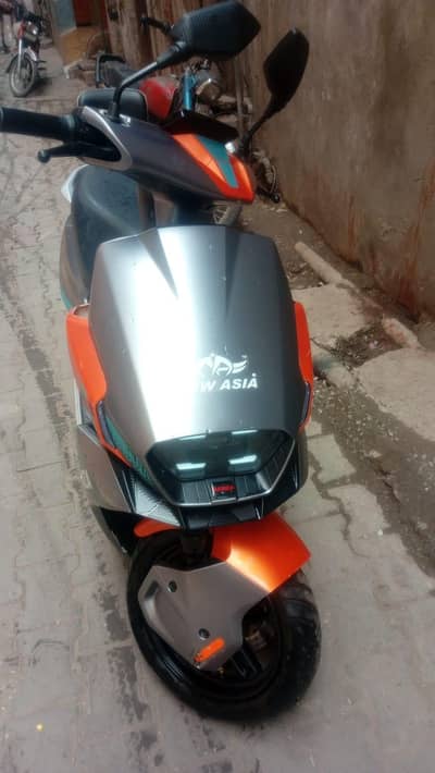 new Asia ramza m8 scutiy 75 top speed on charg 80%100 kilometer range