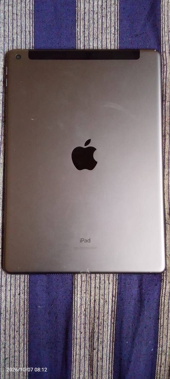 Model : ipad 7th Generation 0