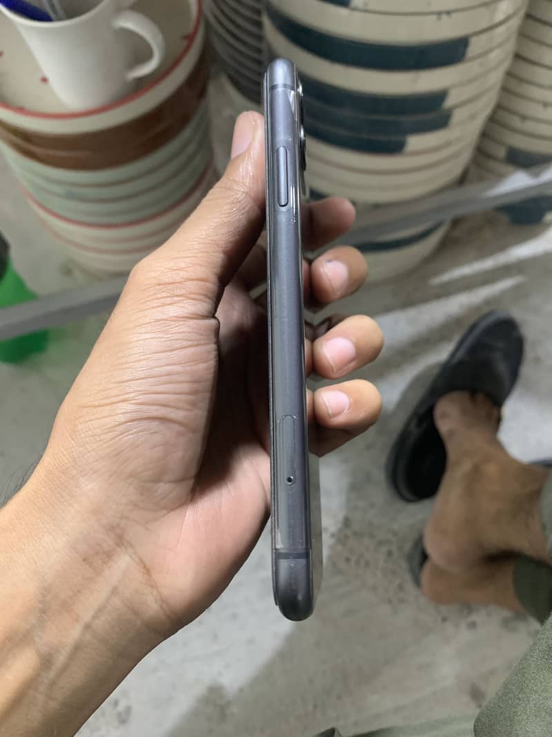 Apple iPhone 11 2