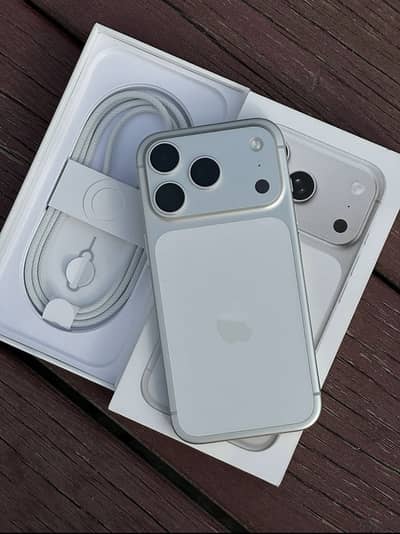 iPhone 17 Pro Max <> 100% BH <> Physical & eSim <> Apple Warranty 2027