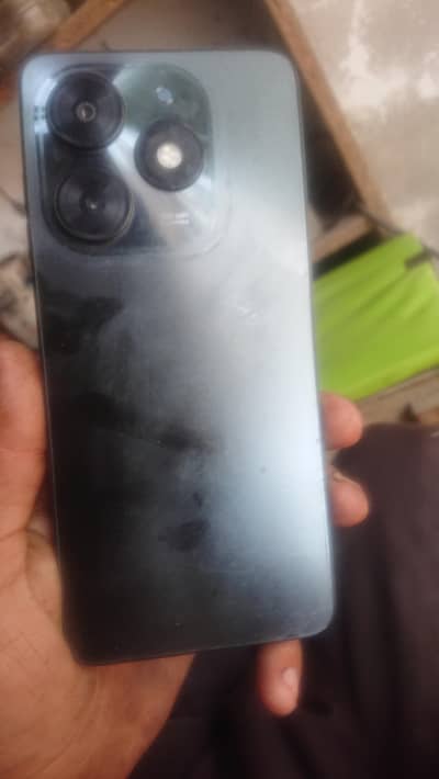 Techno Spark 20c sirf glass Tuta Hua Hai baki Sab okay hai